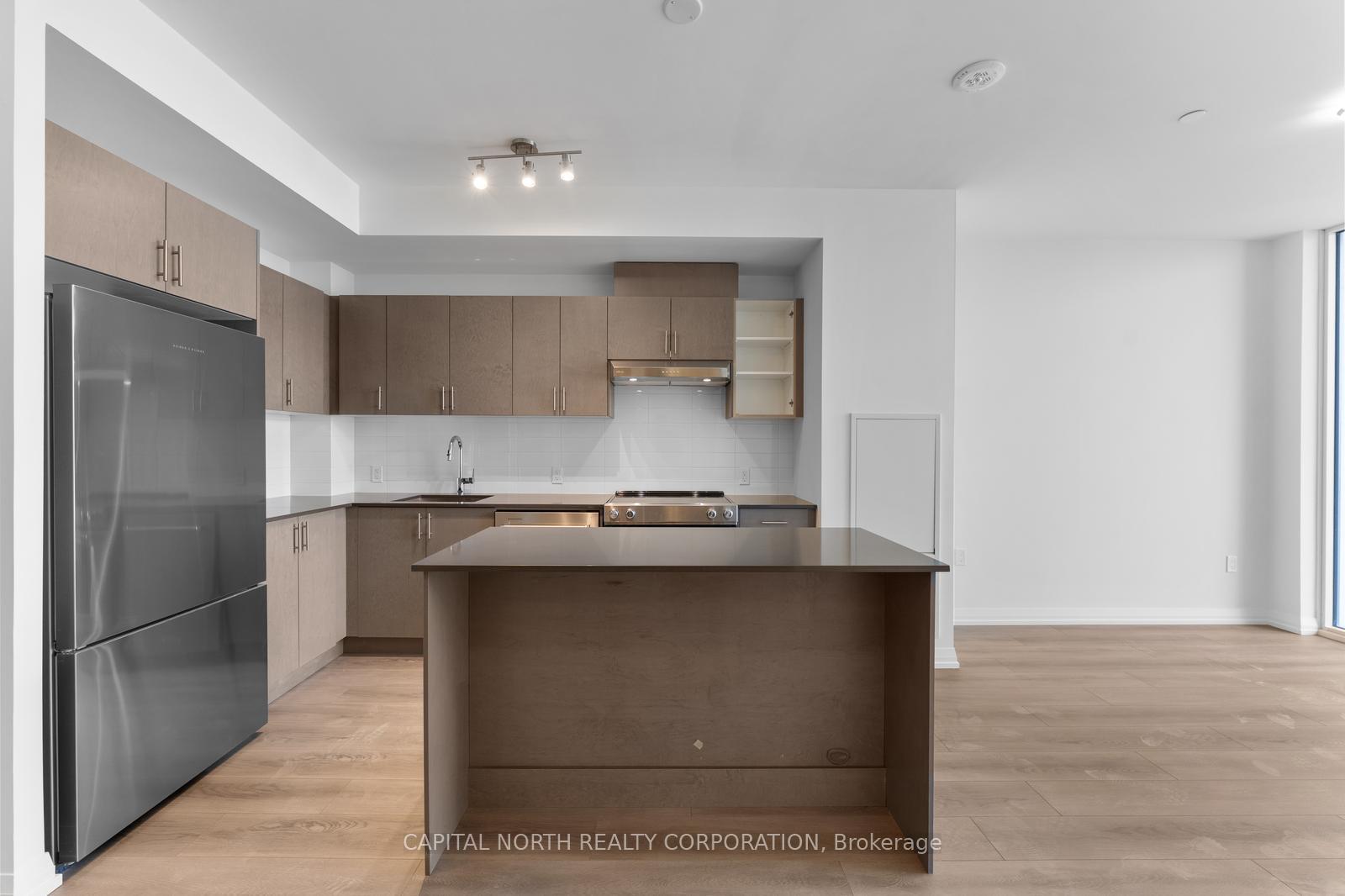 Photo 10 of Unit 612, 27 Korda Gate, Vaughan, Vellore Village — HOMEH