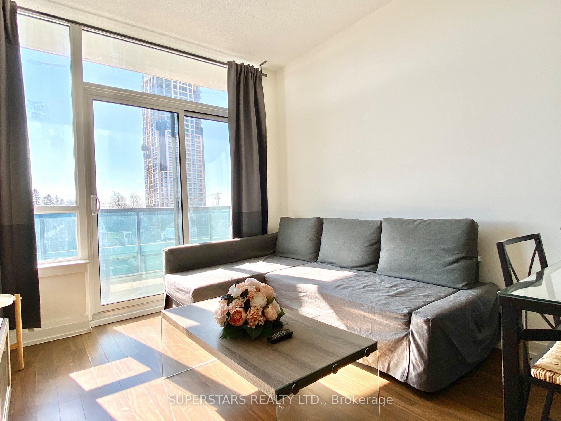 Photo 4 of Unit 318, 7165 Yonge Street, Markham, Thornhill — HOMEH