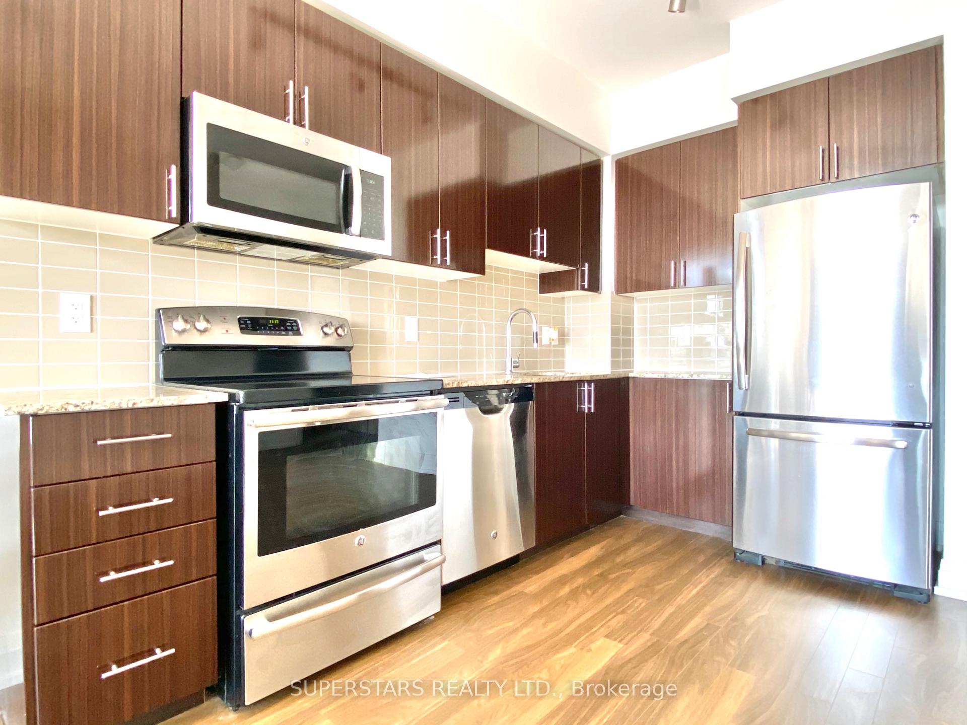 Photo 6 of Unit 318, 7165 Yonge Street, Markham, Thornhill — HOMEH