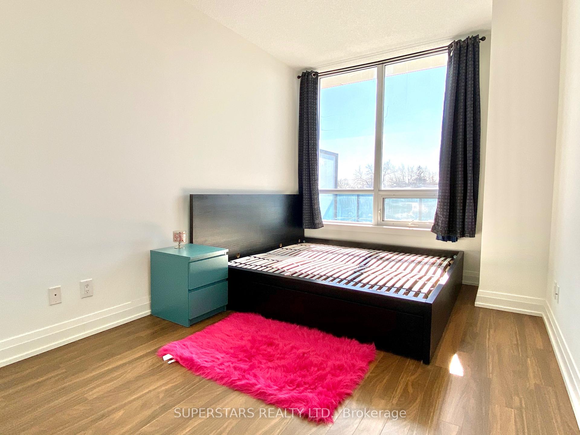 Photo 7 of Unit 318, 7165 Yonge Street, Markham, Thornhill — HOMEH