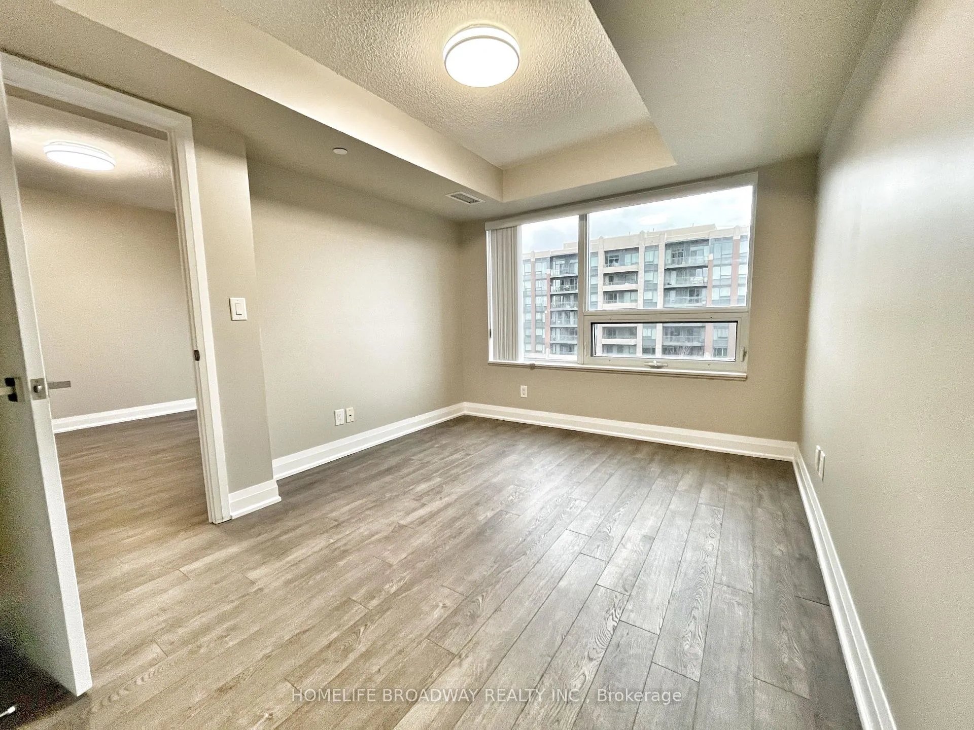 Photo 6 of Unit 707, 18 Uptown Drive, Markham, Unionville — HOMEH