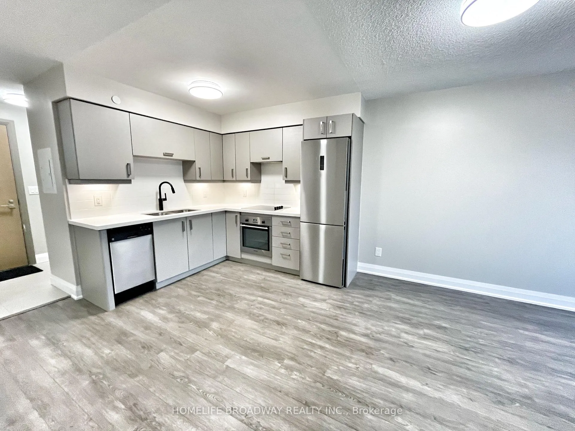Photo 8 of Unit 707, 18 Uptown Drive, Markham, Unionville — HOMEH