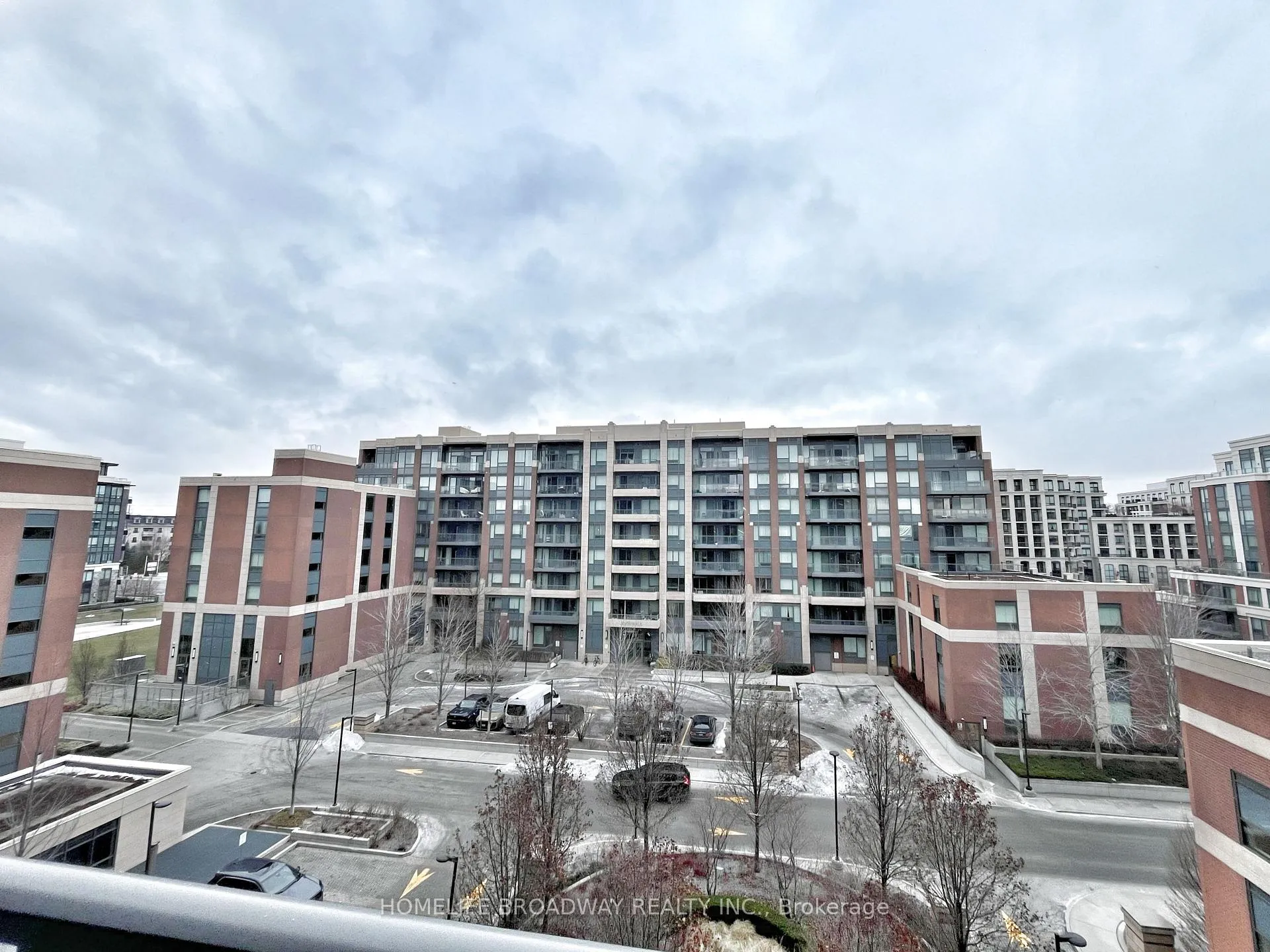 Photo 11 of Unit 707, 18 Uptown Drive, Markham, Unionville — HOMEH