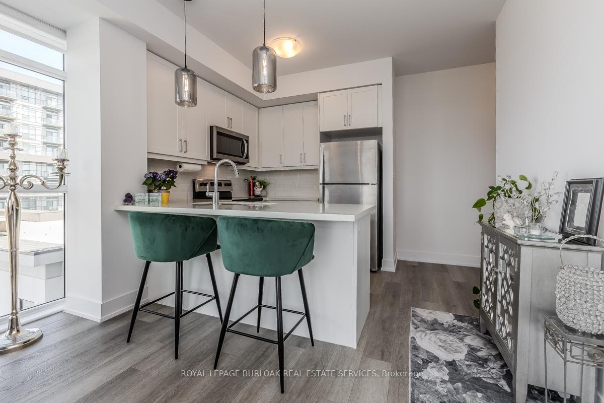 Photo 9 of Unit 705, 460 Dundas Street E, Hamilton, Waterdown — HOMEH