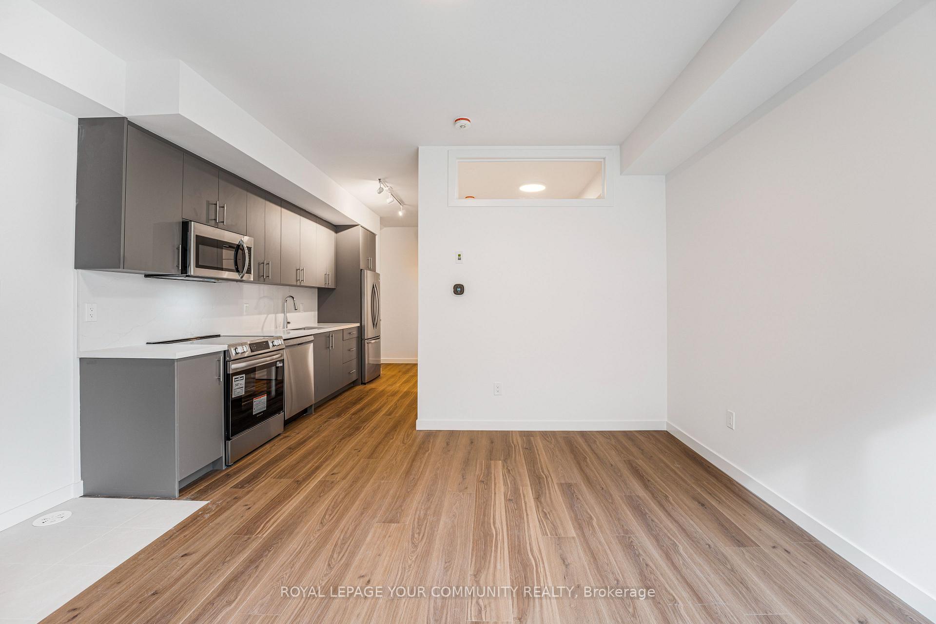 Photo 8 of Unit 21, 117 Marydale Avenue, Markham, Middlefield — HOMEH