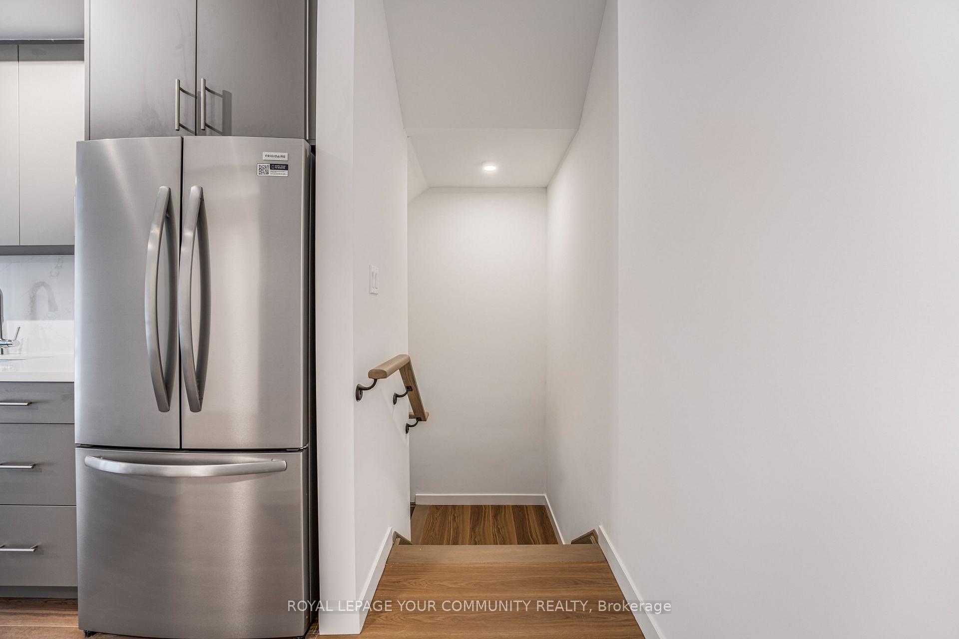 Photo 17 of Unit 21, 117 Marydale Avenue, Markham, Middlefield — HOMEH