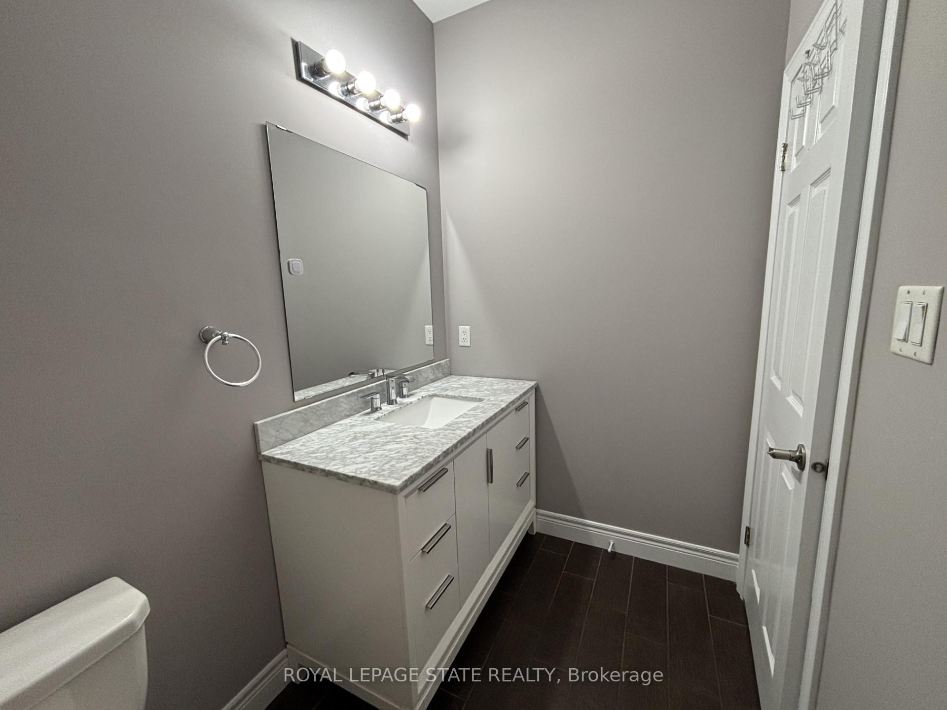 Photo 11 of Unit 2, 136 King Street W, Hamilton, Stoney Creek — HOMEH