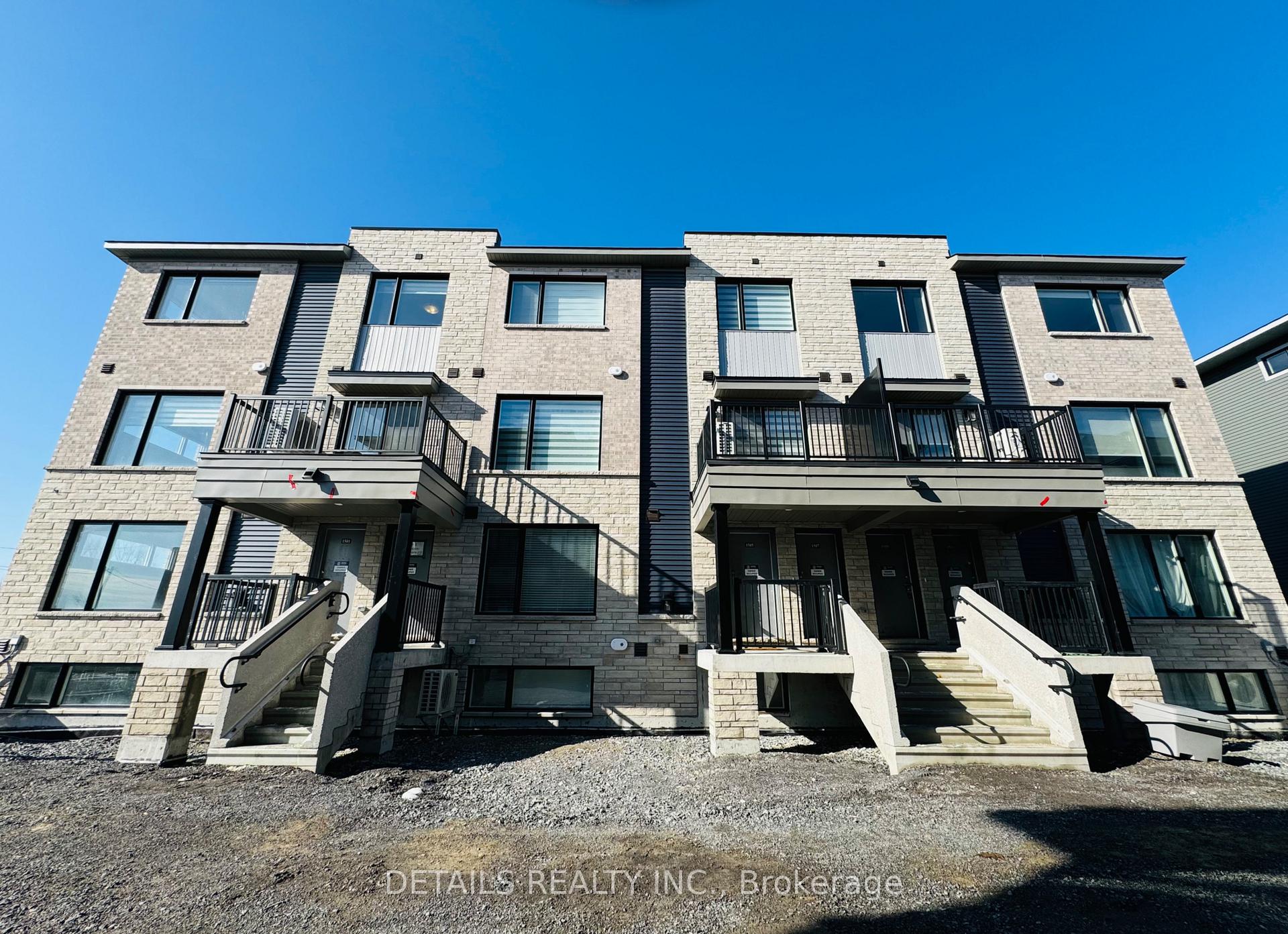 Front of 1503 Creekway Private
