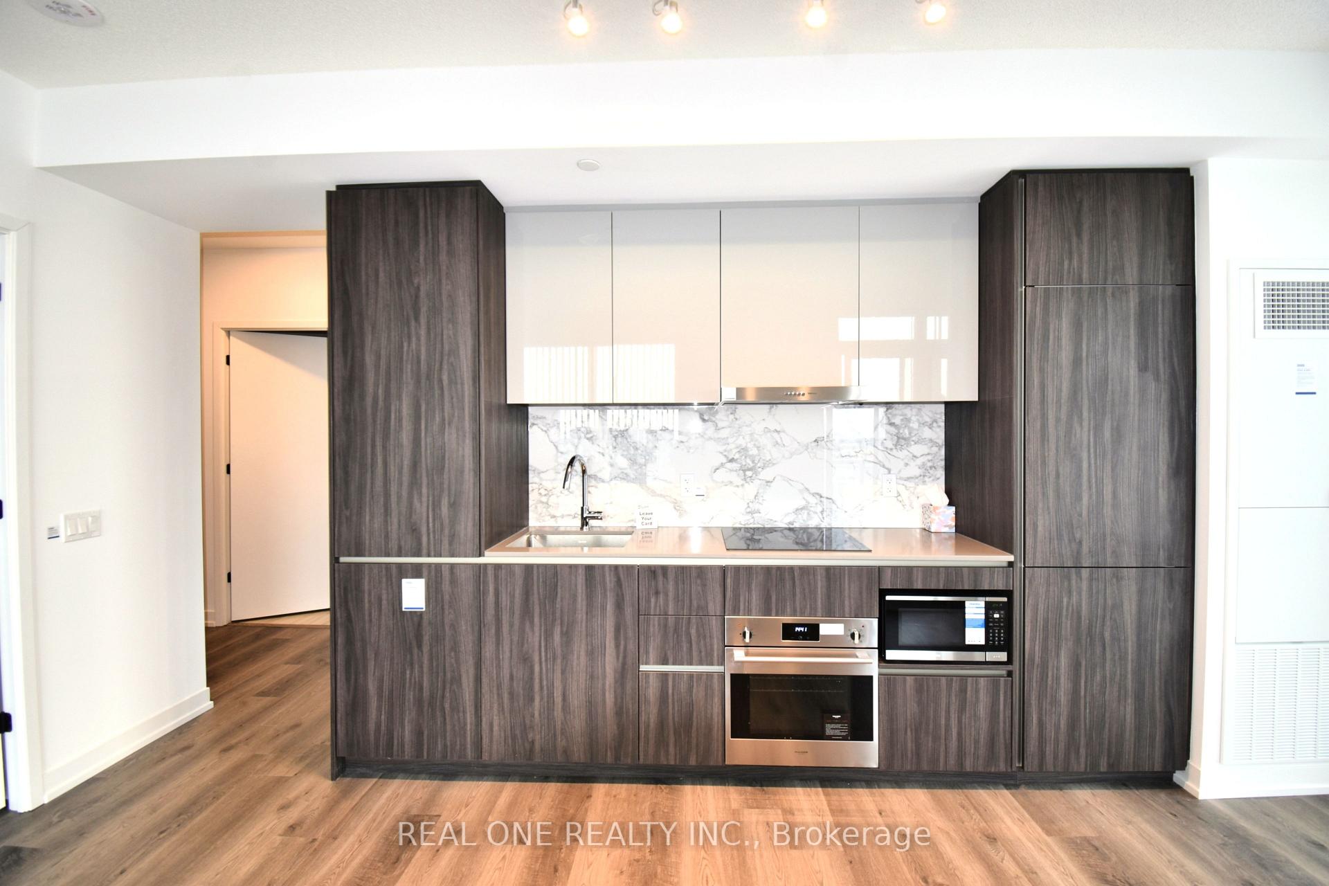 Photo 3 of Unit 1202, 8 Interchange Way, Vaughan, Vaughan Corporate Centre — HOMEH