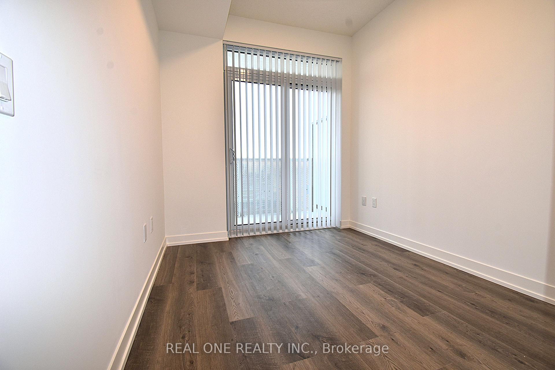 Photo 7 of Unit 1202, 8 Interchange Way, Vaughan, Vaughan Corporate Centre — HOMEH