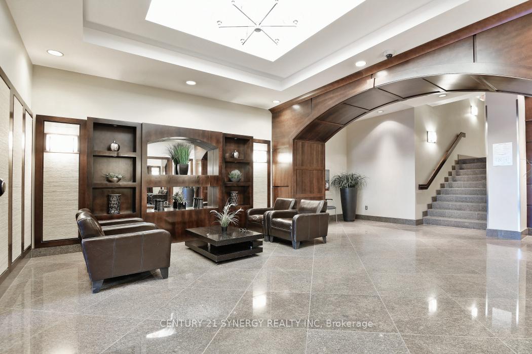 Photo 3 of Unit 502, 200 Besserer Street, Ottawa, Sandy Hill — HOMEH