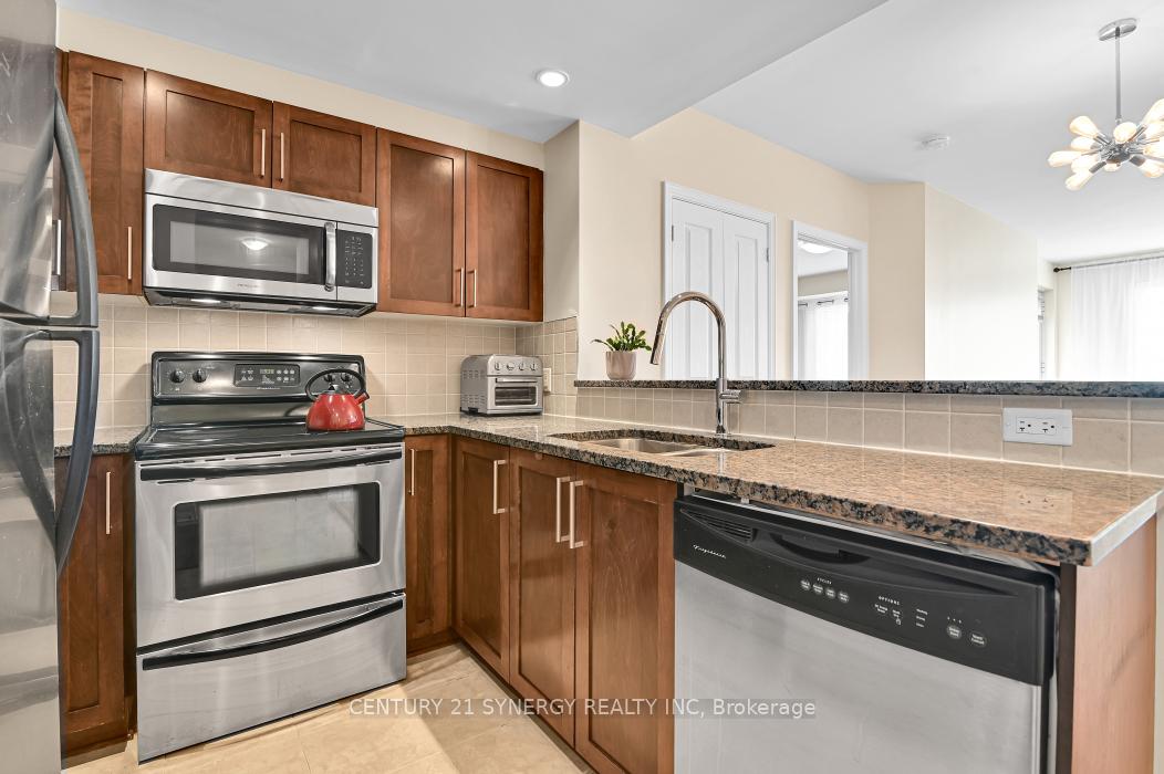 Photo 8 of Unit 502, 200 Besserer Street, Ottawa, Sandy Hill — HOMEH