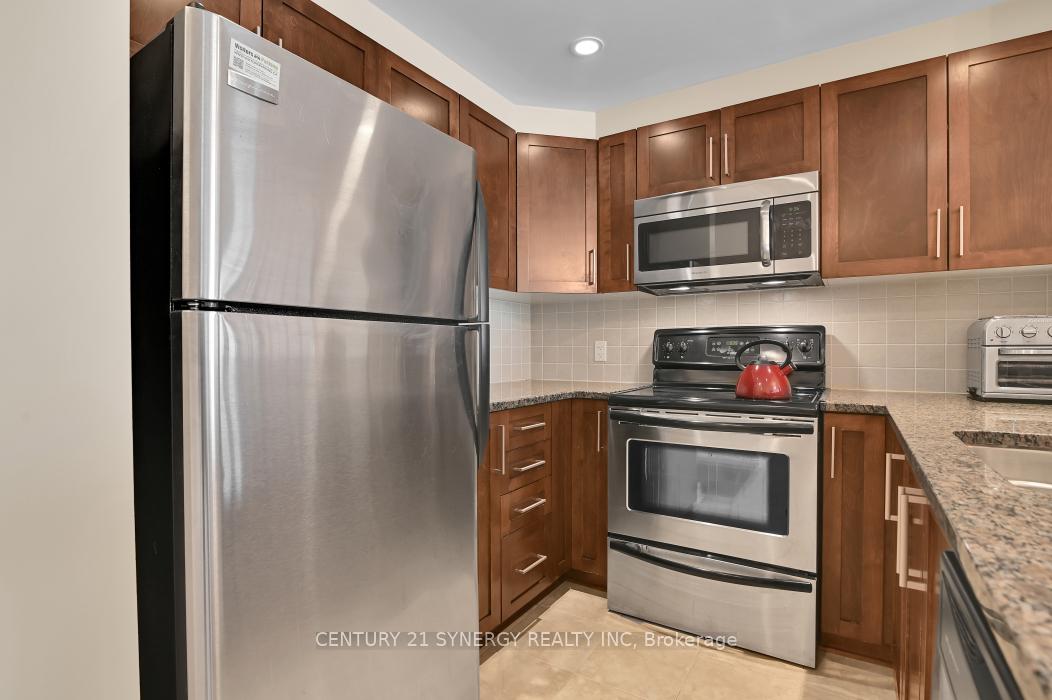 Photo 9 of Unit 502, 200 Besserer Street, Ottawa, Sandy Hill — HOMEH