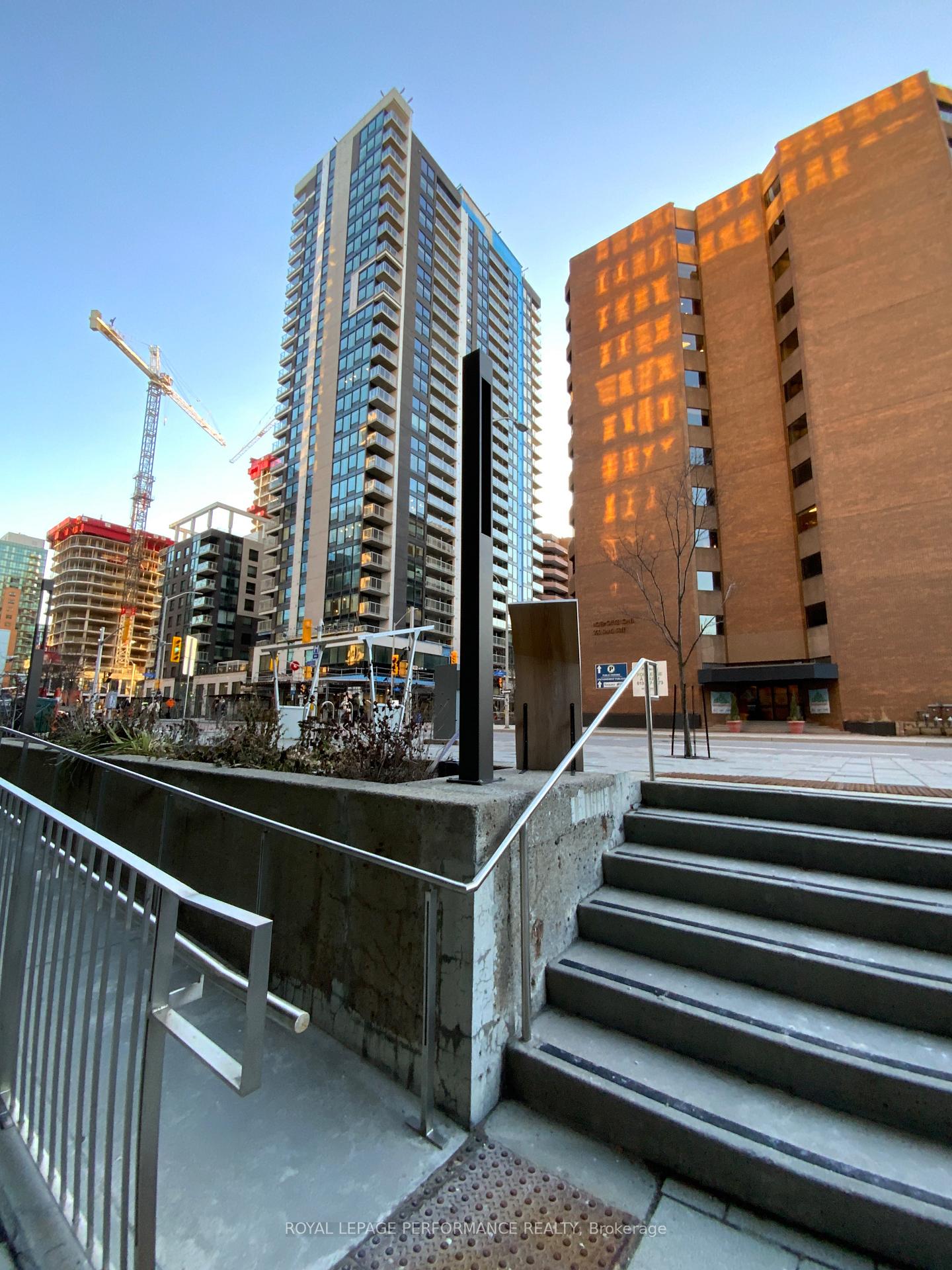 Photo 2 of Unit 2511, 340 Queen Street, Ottawa, Ottawa Centre — HOMEH