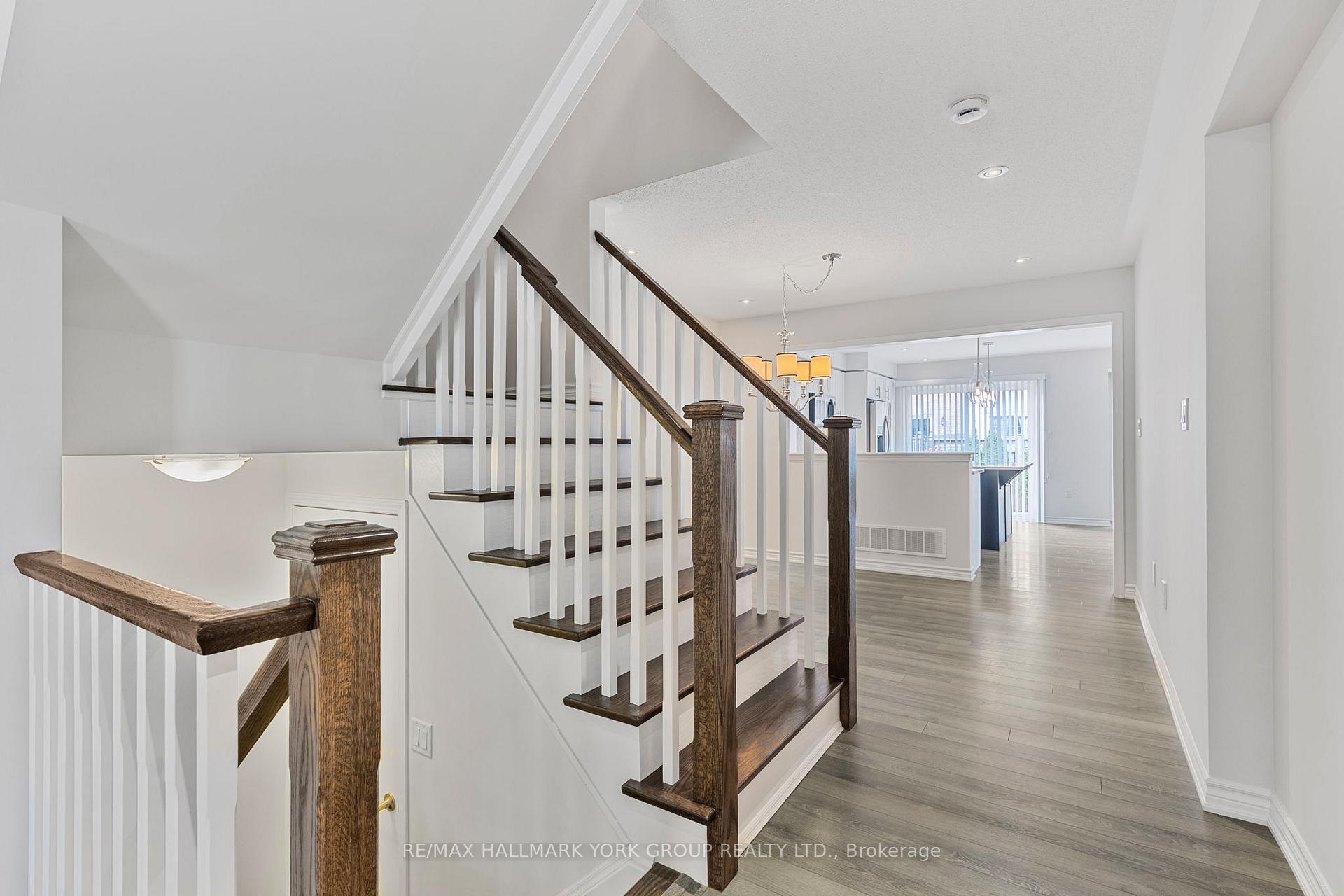 Photo 6 of 131 Hutt Crescent, Aurora, Bayview Wellington — HOMEH