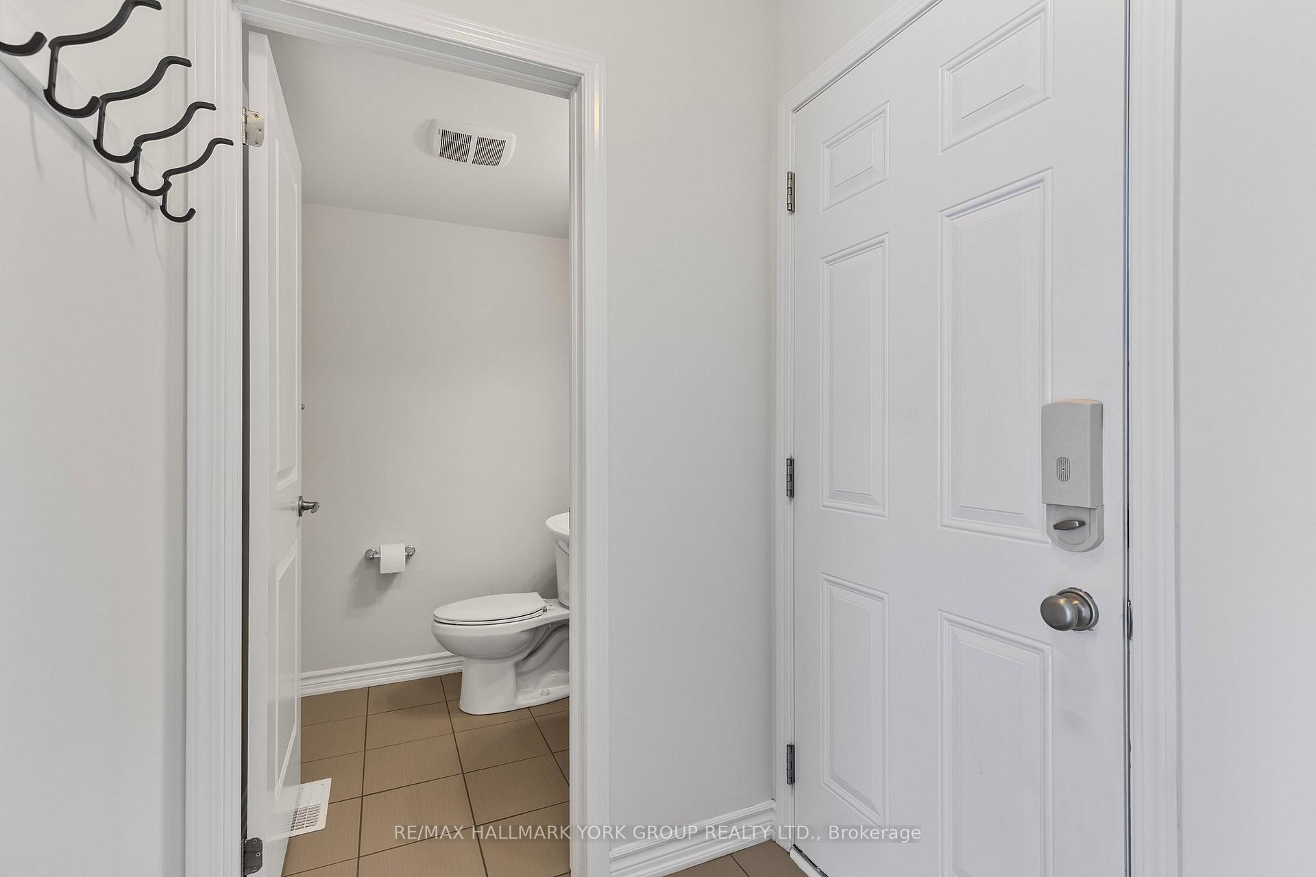 Photo 10 of 131 Hutt Crescent, Aurora, Bayview Wellington — HOMEH