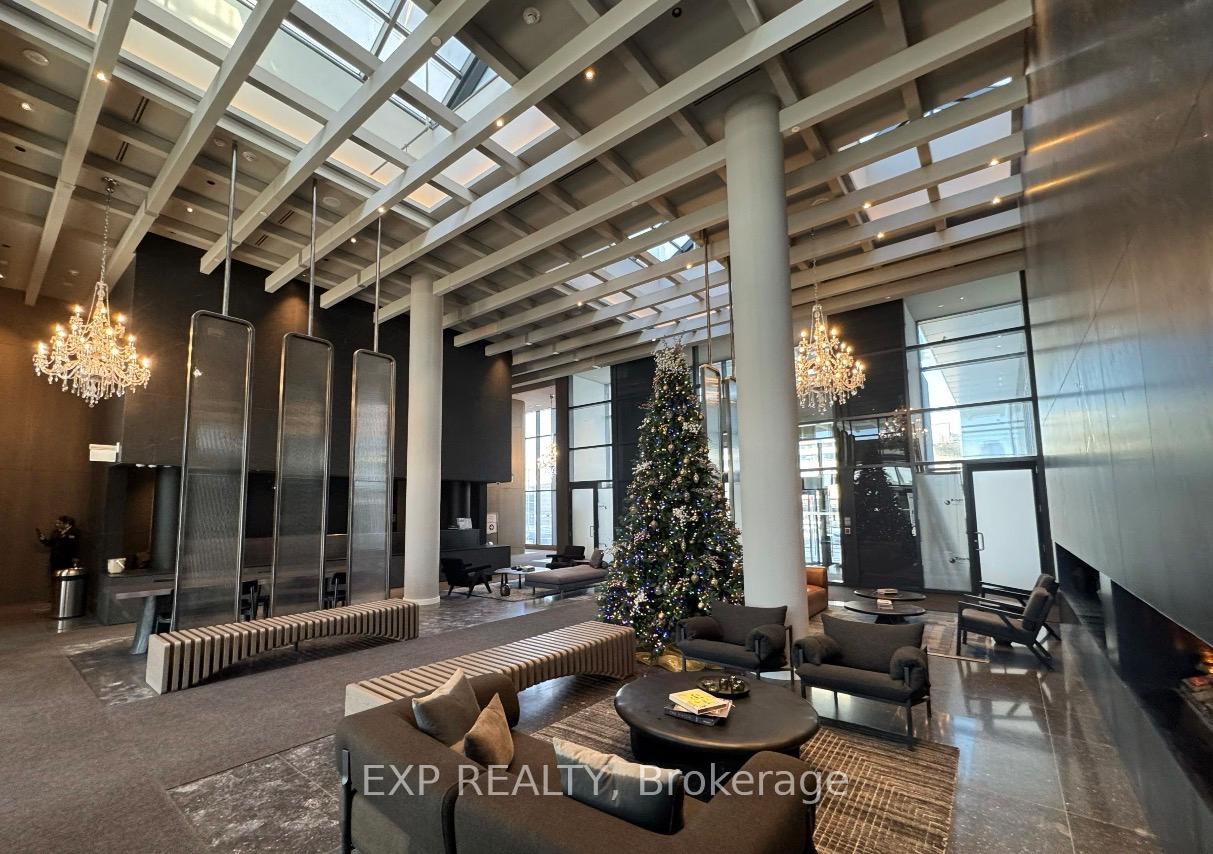 Photo 2 of Unit 3611, 8 Interchange Way, Vaughan, Vaughan Corporate Centre — HOMEH