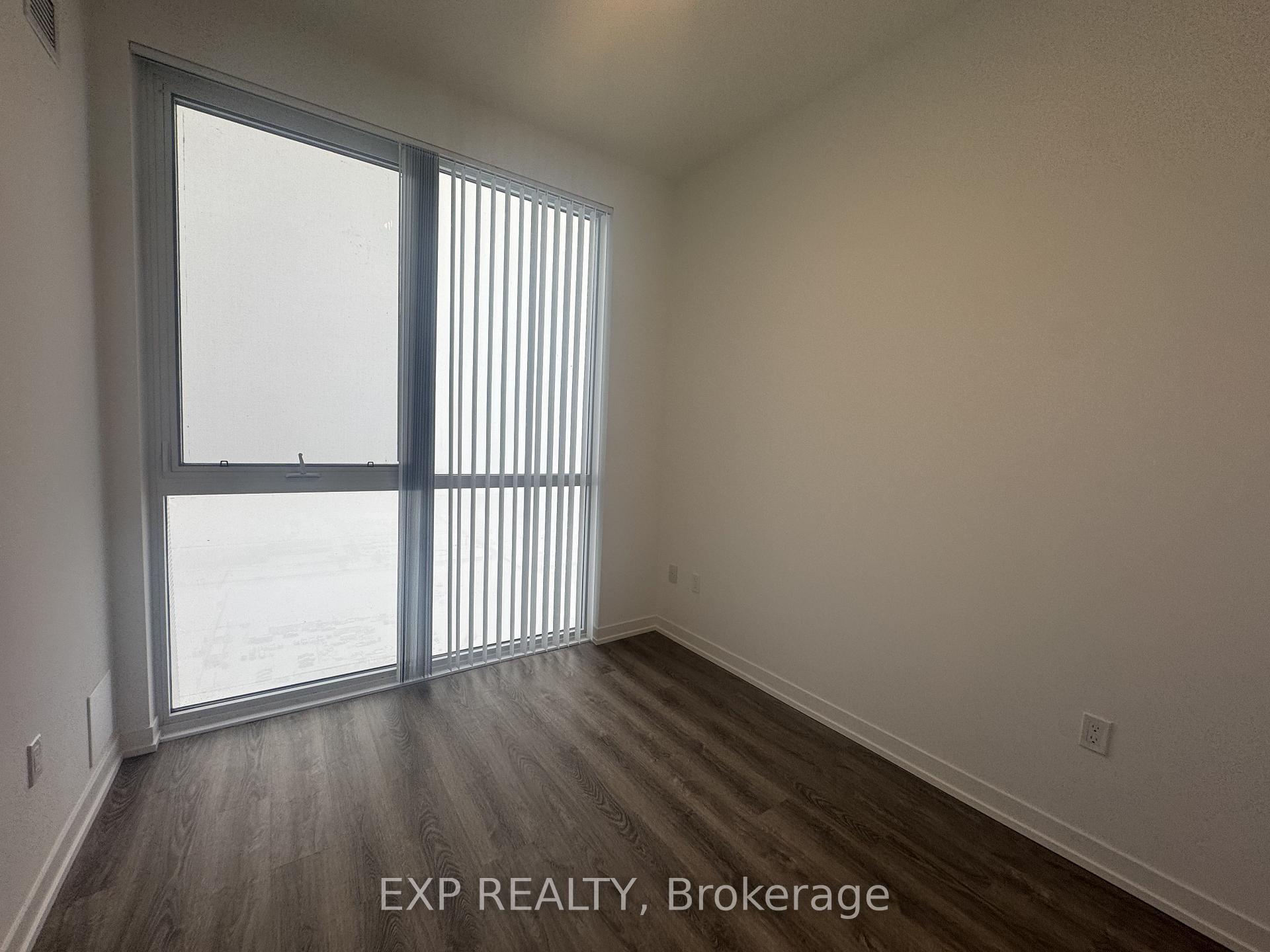 Photo 10 of Unit 3611, 8 Interchange Way, Vaughan, Vaughan Corporate Centre — HOMEH