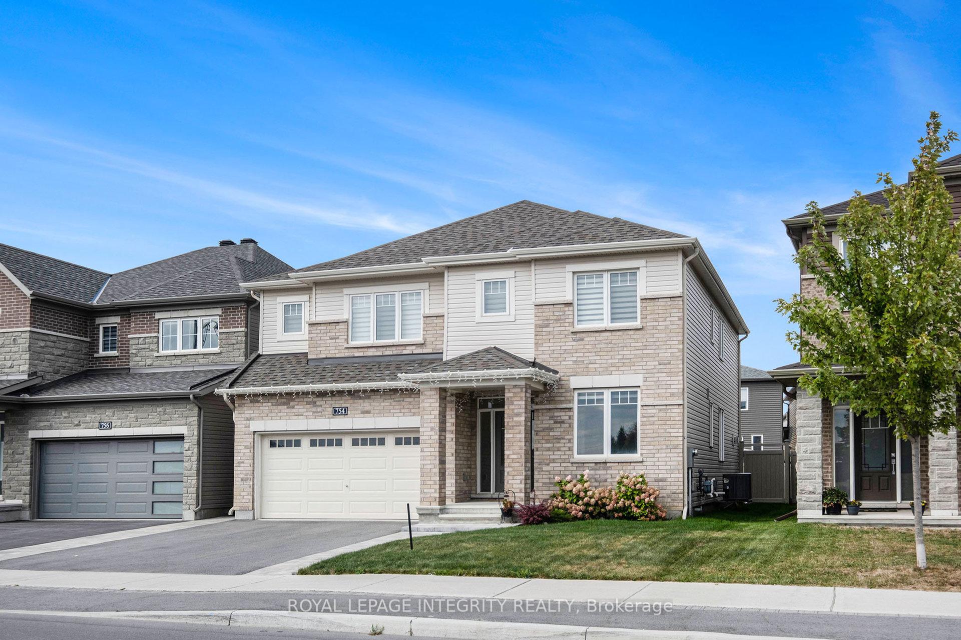 Photo 3 of 754 Cappamore Drive, Ottawa, Barrhaven - Half Moon Bay — HOMEH