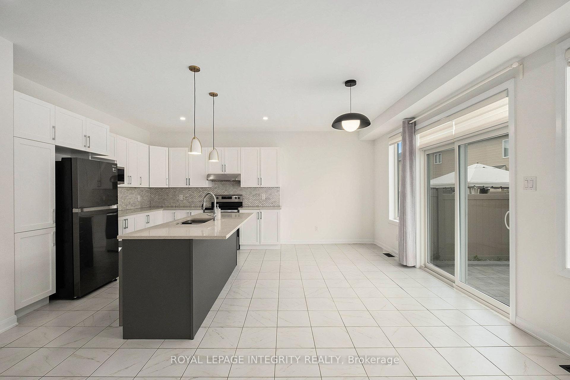 Photo 12 of 754 Cappamore Drive, Ottawa, Barrhaven - Half Moon Bay — HOMEH