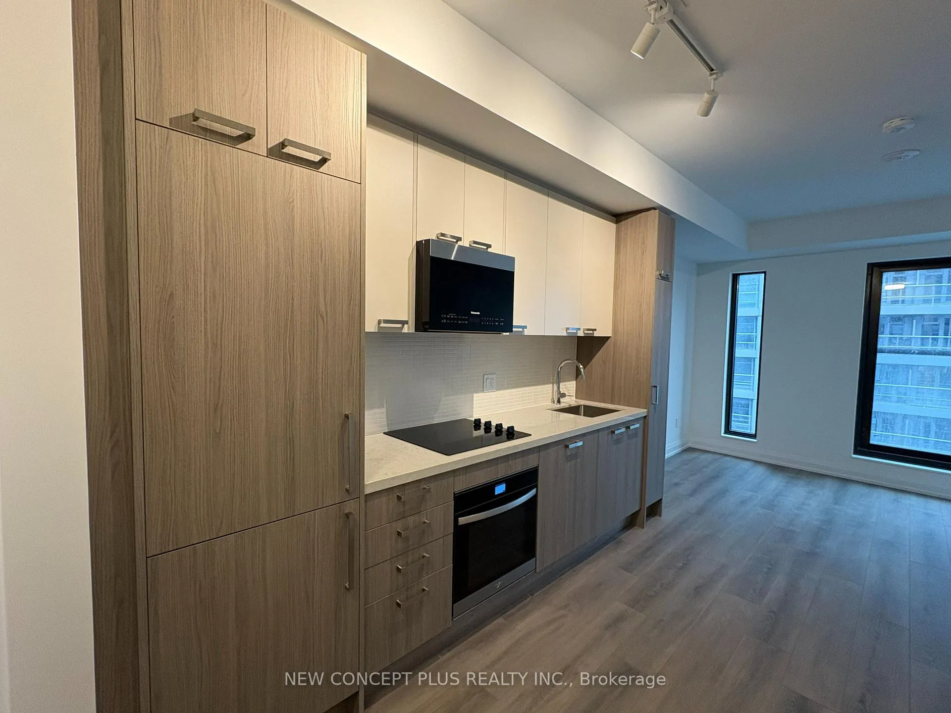 Photo 3 of Unit 2510, 20 Soudan Avenue, Toronto, Mount Pleasant West — HOMEH