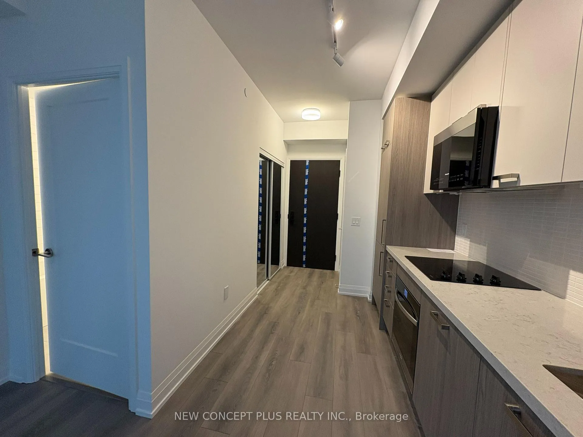 Photo 4 of Unit 2510, 20 Soudan Avenue, Toronto, Mount Pleasant West — HOMEH