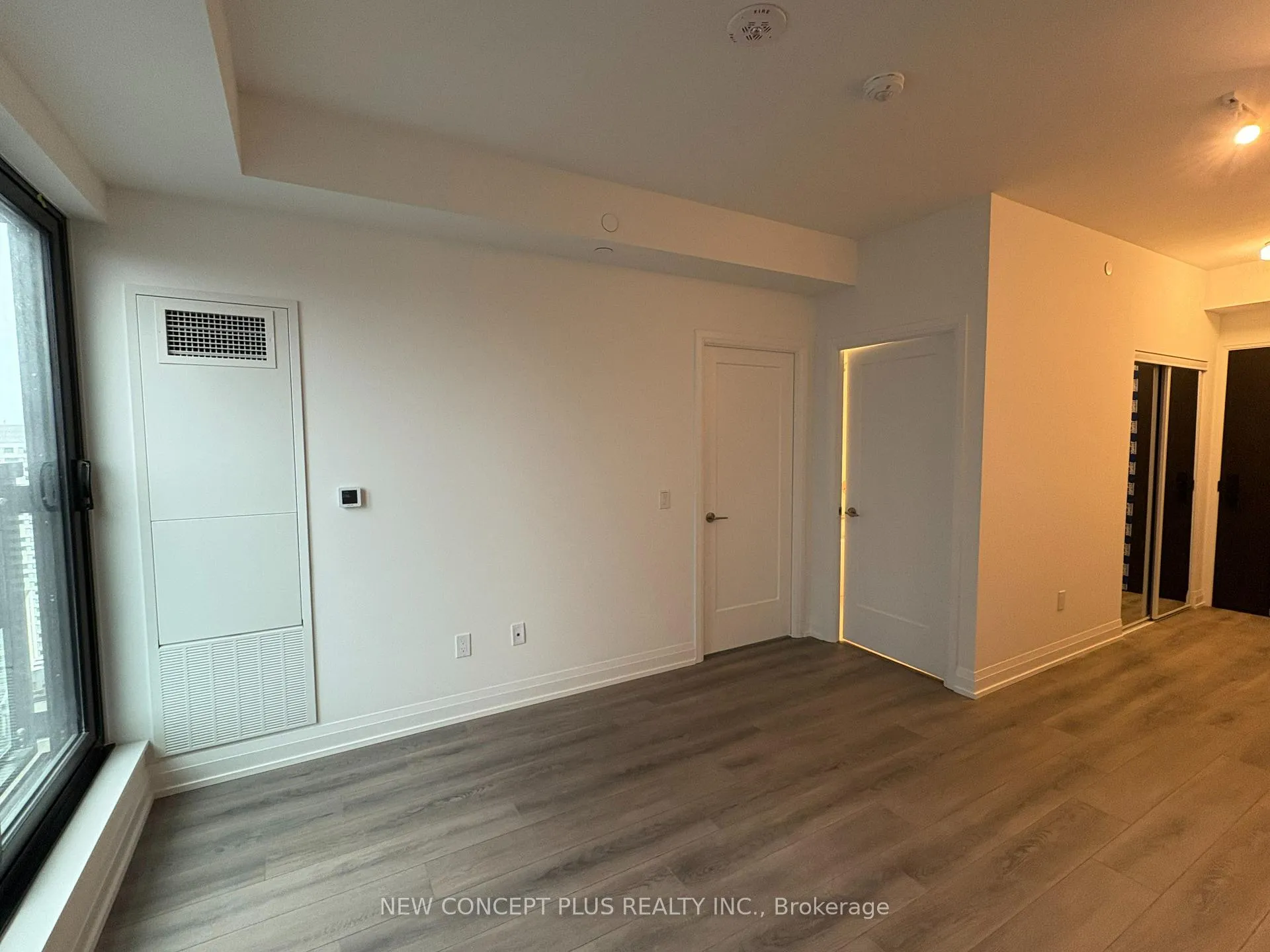 Photo 7 of Unit 2510, 20 Soudan Avenue, Toronto, Mount Pleasant West — HOMEH
