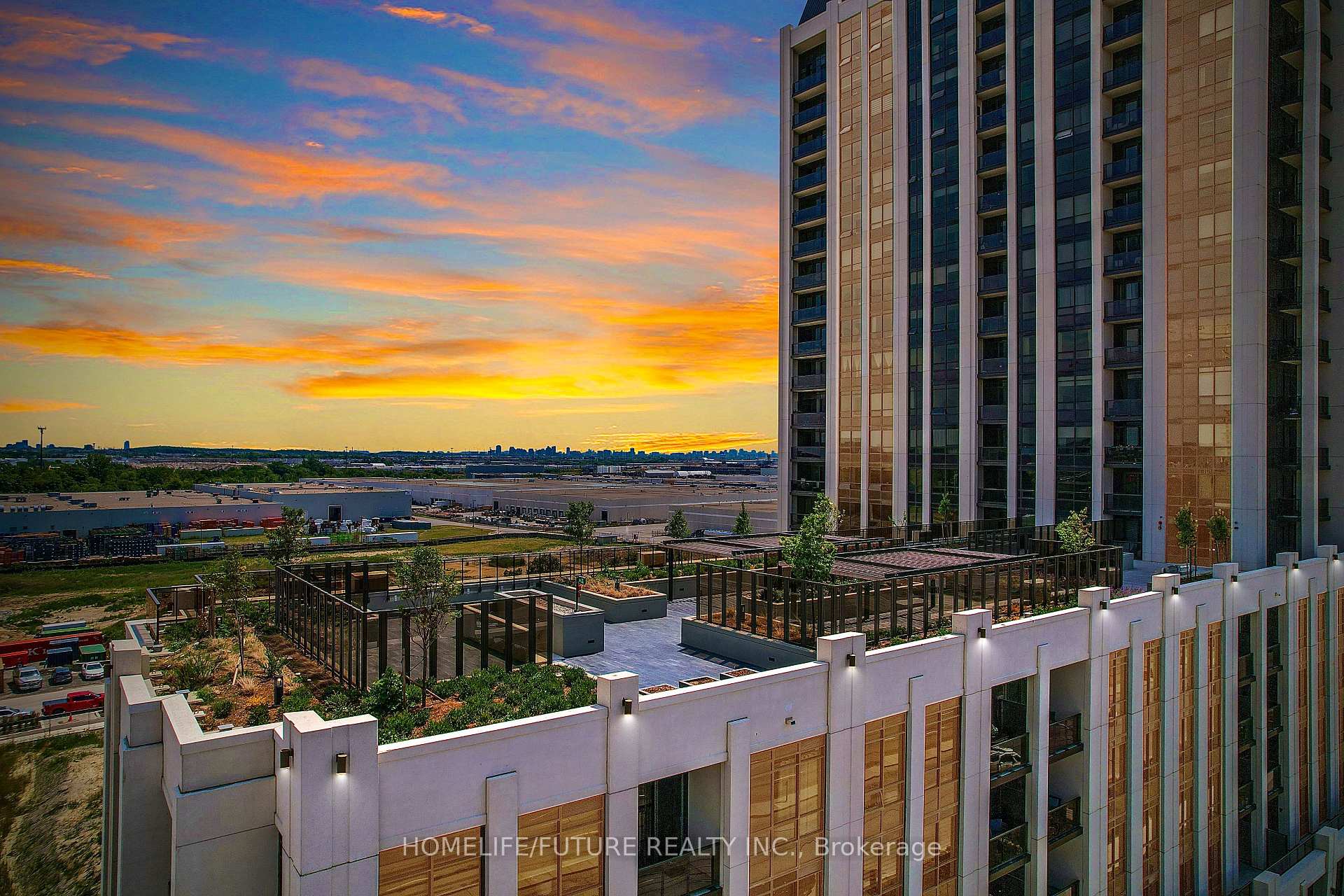 Photo 2 of Unit 1902, 9085 Jane Street, Vaughan, Concord — HOMEH