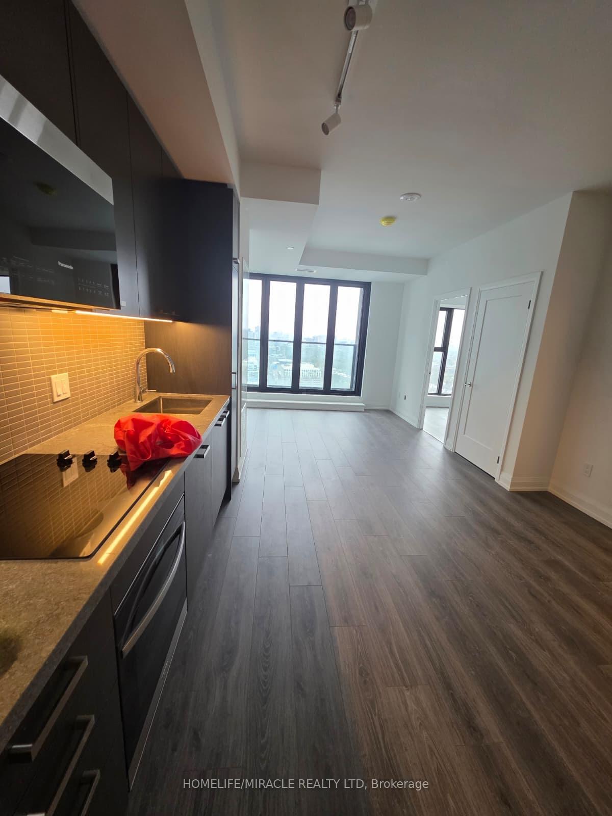 Photo 2 of Unit 2606, 20 Soudan Avenue, Toronto, Mount Pleasant West — HOMEH