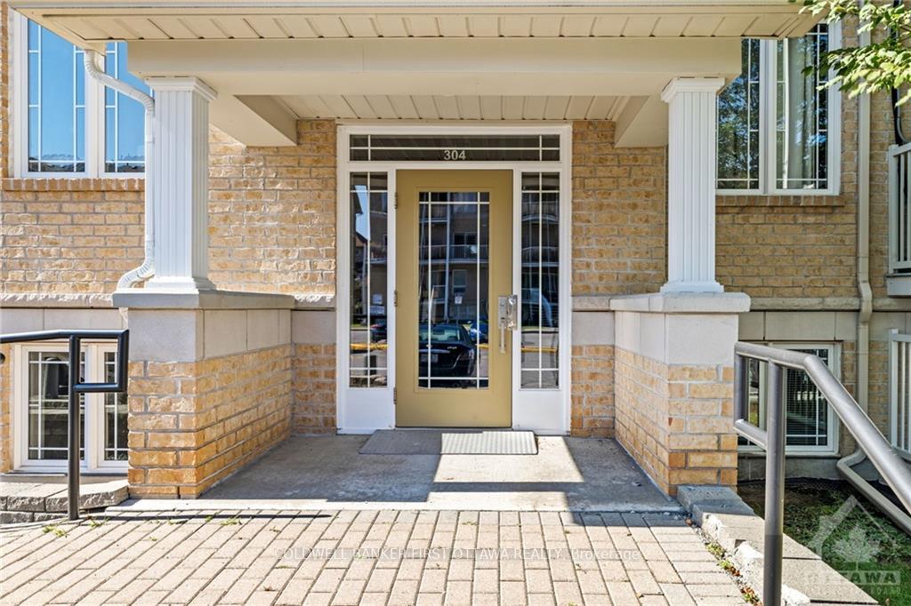 Photo 2 of Unit 5, 304 Paseo Private, Ottawa, Centrepointe — HOMEH