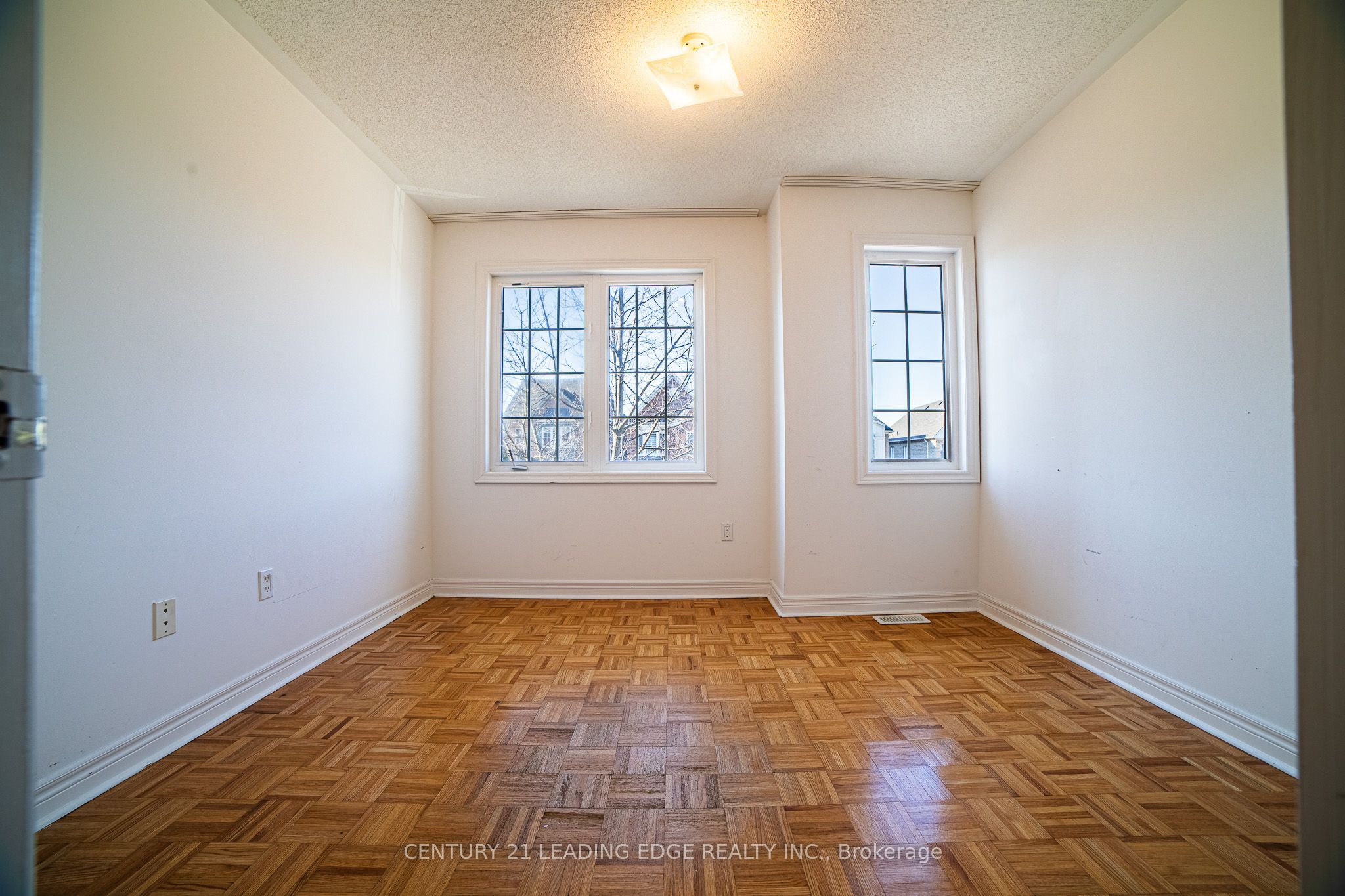 Photo 25 of 67 Sir Sanford Fleming Way, Vaughan, Patterson — HOMEH