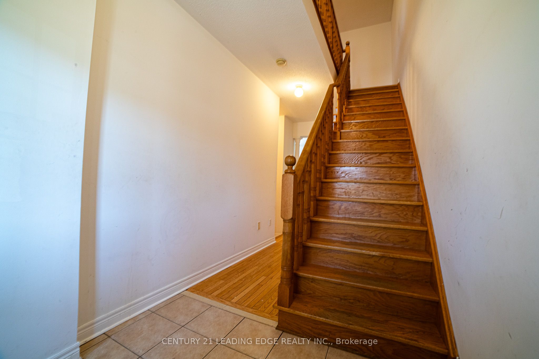 Photo 42 of 67 Sir Sanford Fleming Way, Vaughan, Patterson — HOMEH