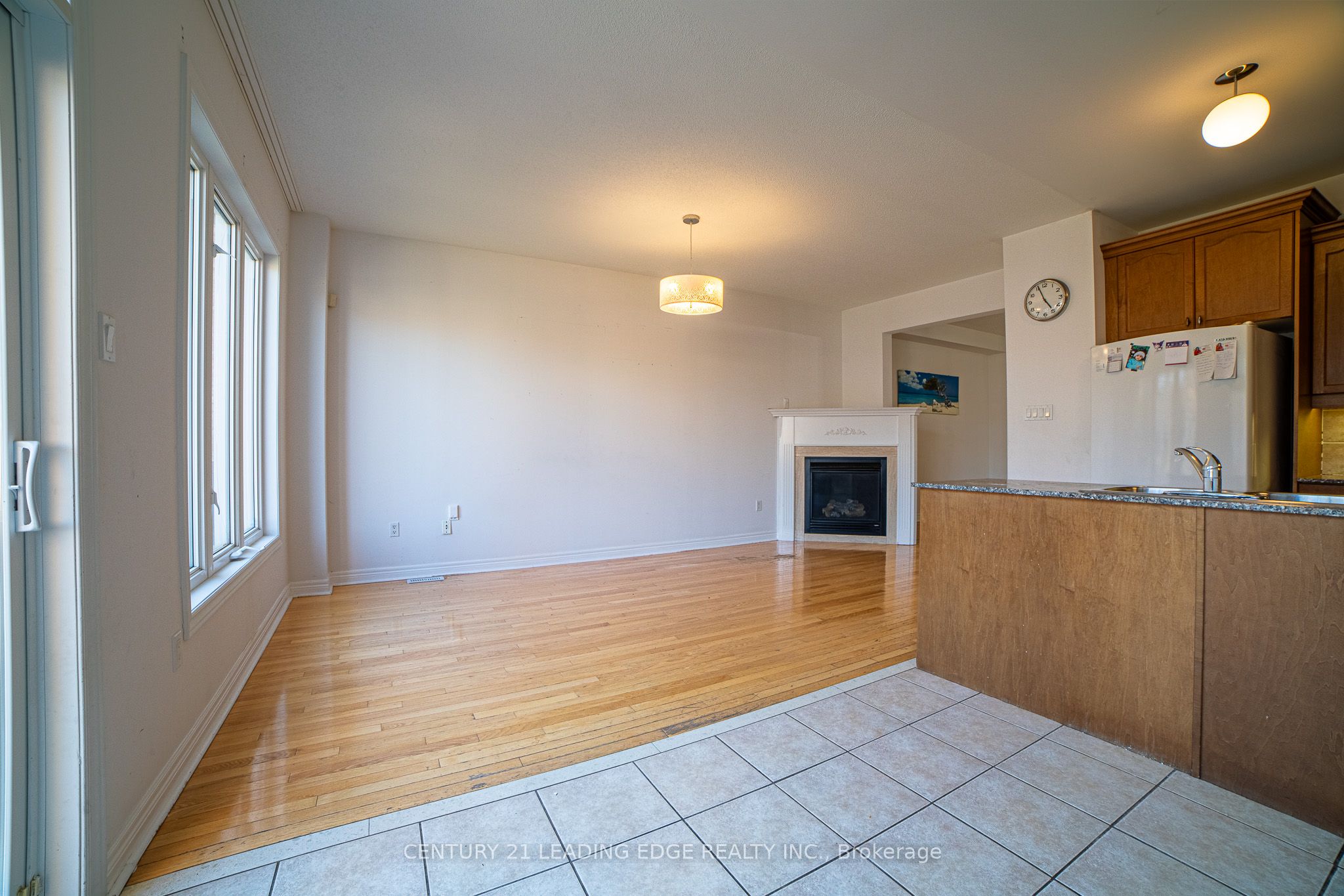 Photo 37 of 67 Sir Sanford Fleming Way, Vaughan, Patterson — HOMEH