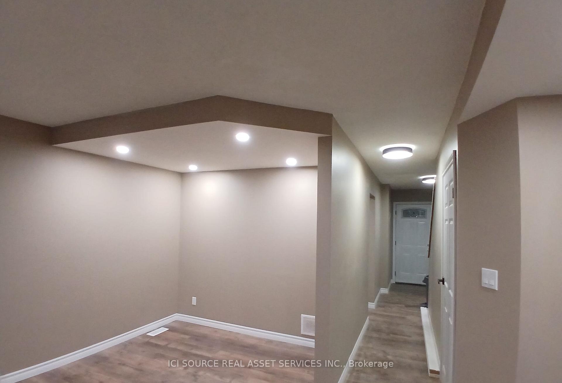 Photo 4 of 6260 Thornberry Crescent, Windsor — HOMEH