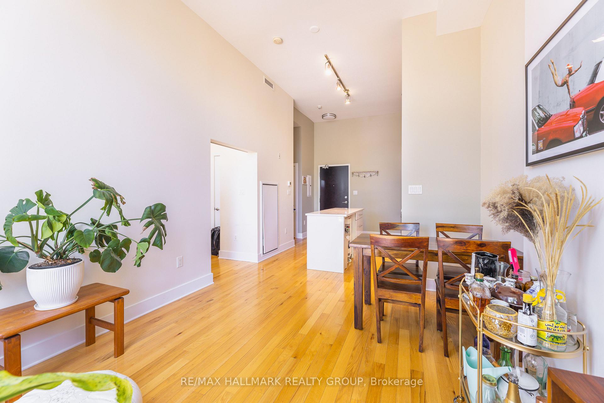 Photo 8 of Unit 113, 101 Richmond Road, Ottawa, Westboro South — HOMEH