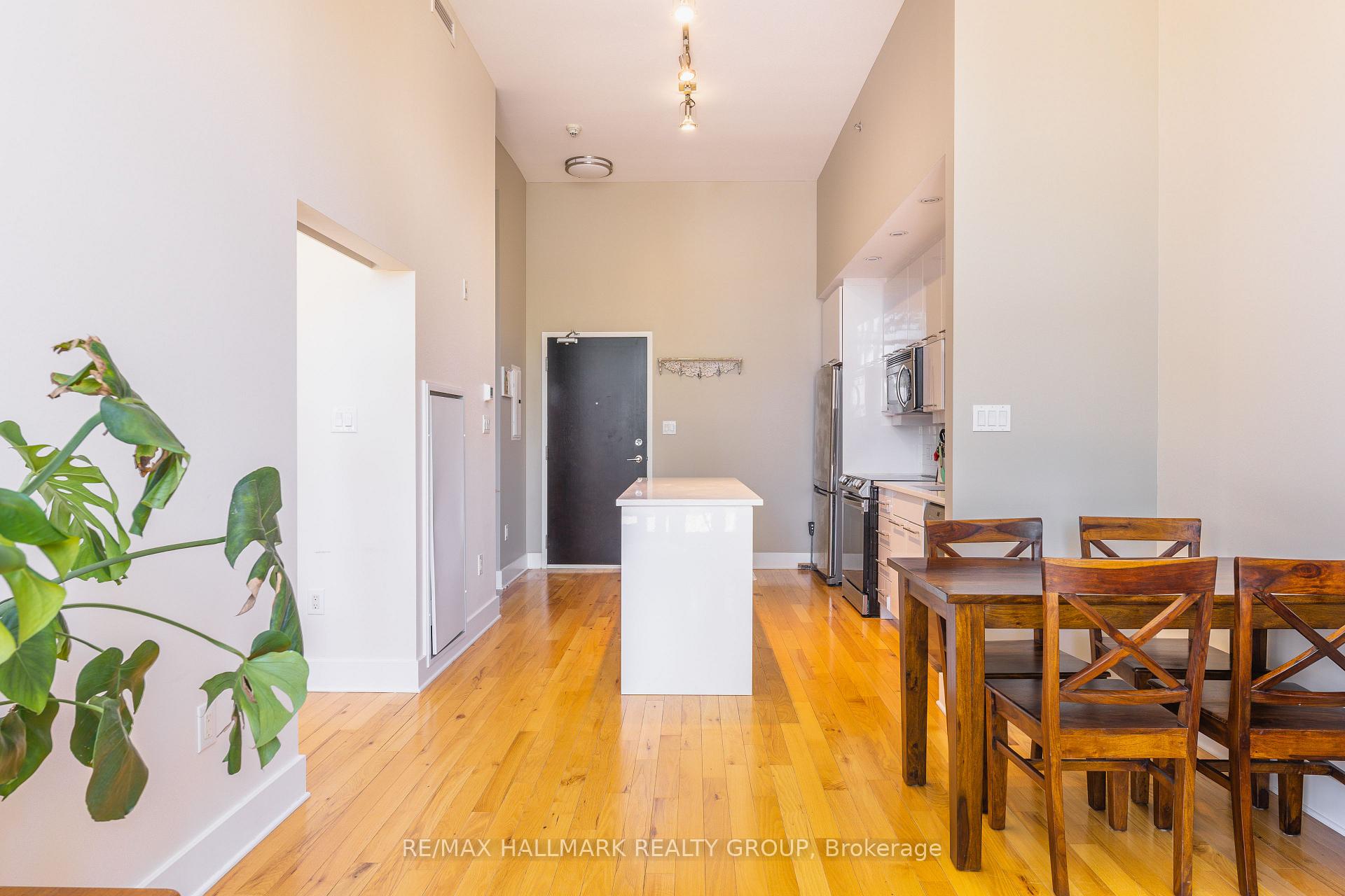 Photo 9 of Unit 113, 101 Richmond Road, Ottawa, Westboro South — HOMEH