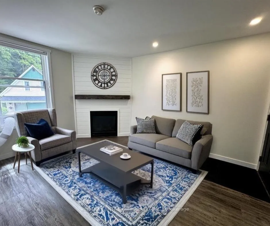 Photo 2 of Unit 3, 221 Colborne Street, Central Elgin, Port Stanley — HOMEH