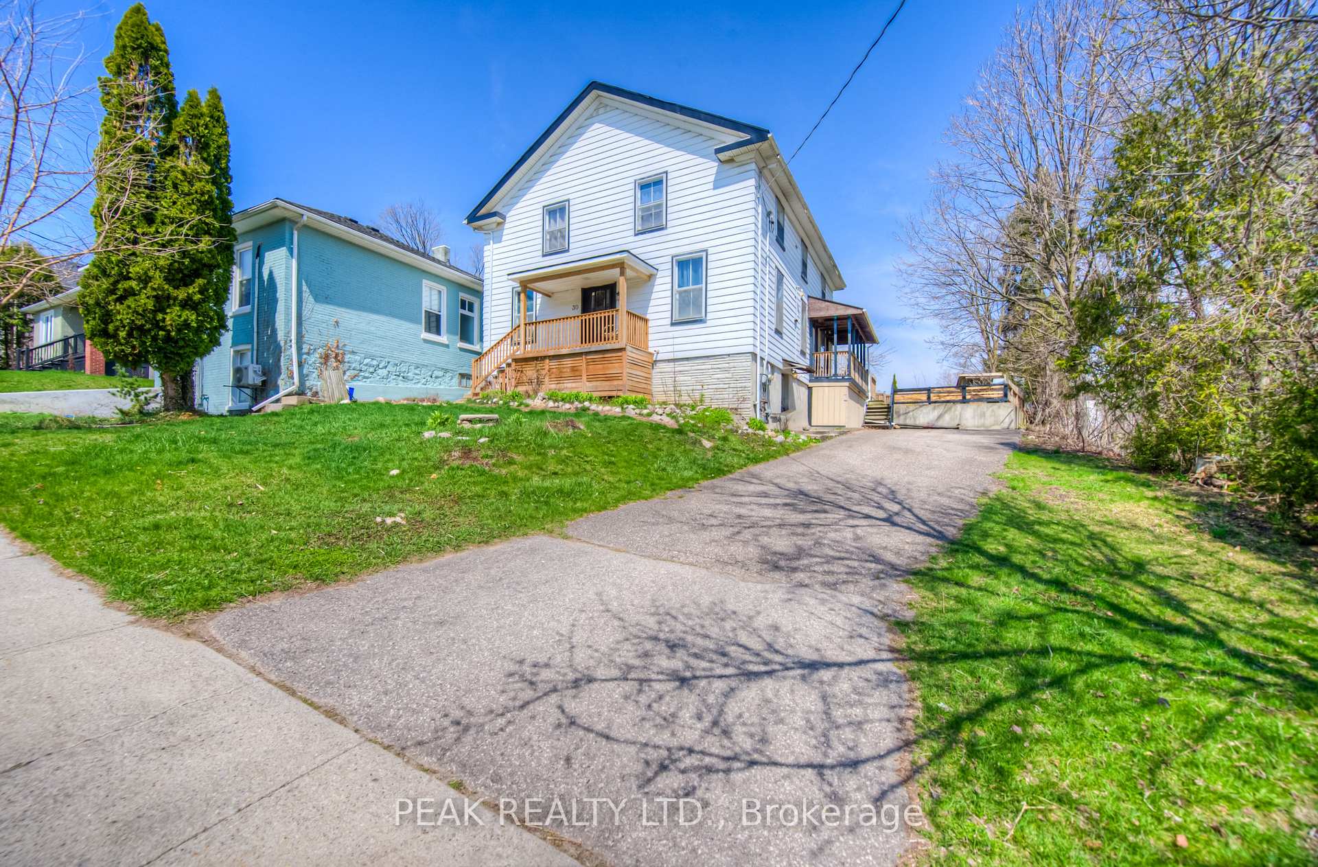 Photo 9 of 30 Main Street, Brant, Paris — HOMEH