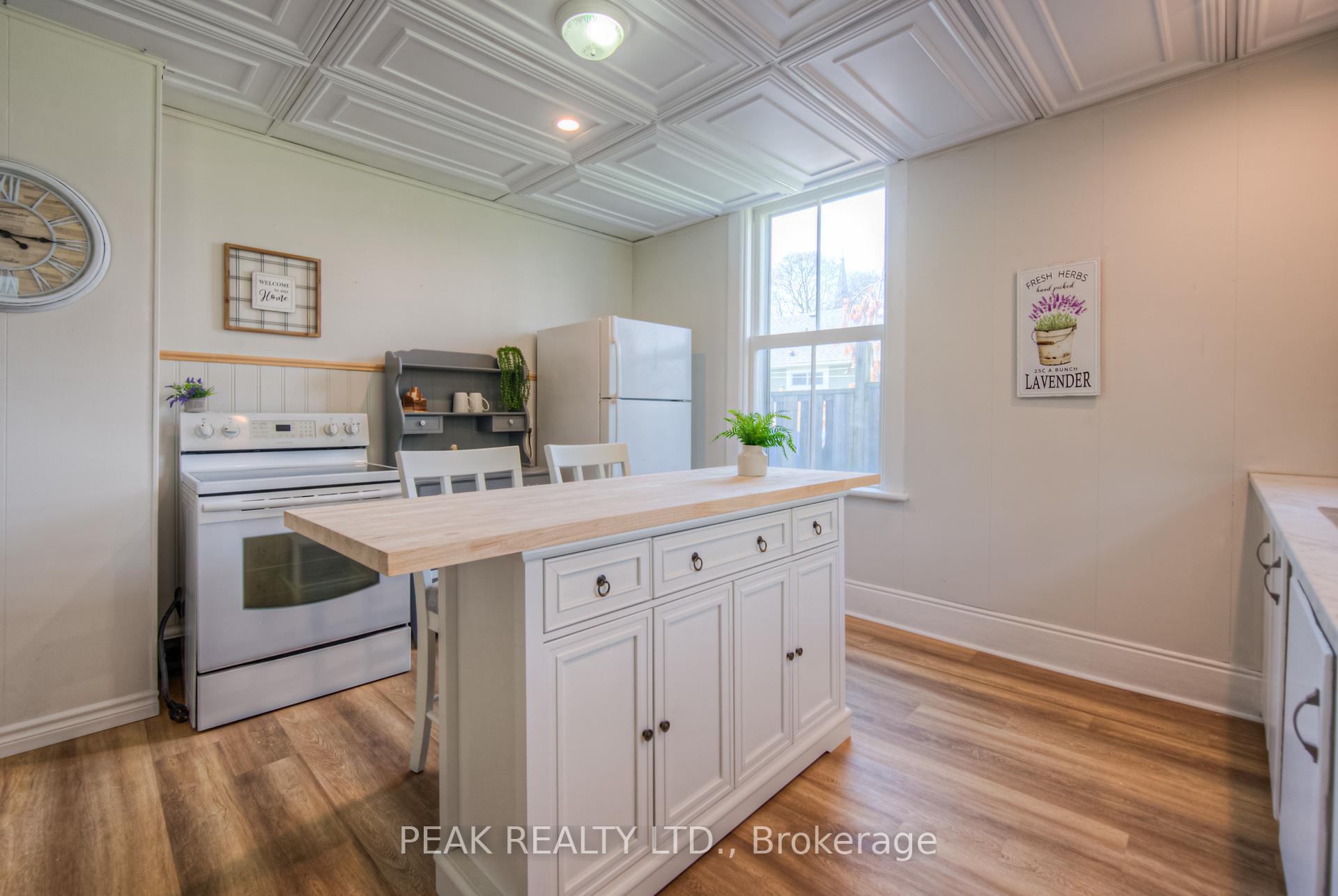 Photo 14 of 30 Main Street, Brant, Paris — HOMEH