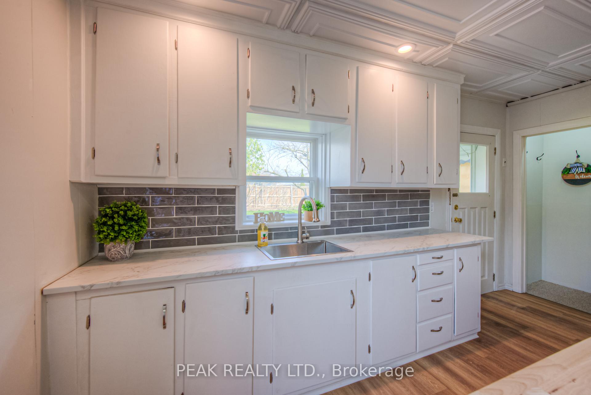 Photo 13 of 30 Main Street, Brant, Paris — HOMEH