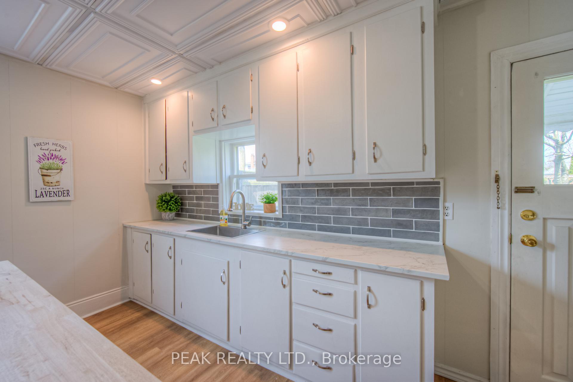 Photo 19 of 30 Main Street, Brant, Paris — HOMEH