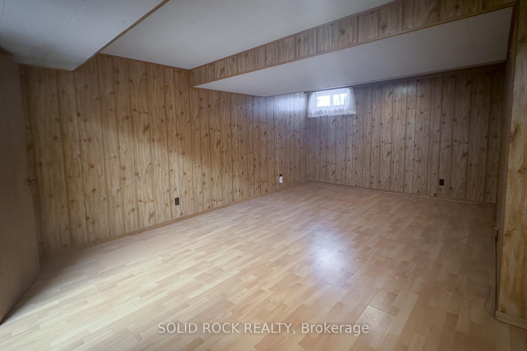 Photo 16 of Unit 22, 5 Hadley Circle, Ottawa, Bells Corners — HOMEH