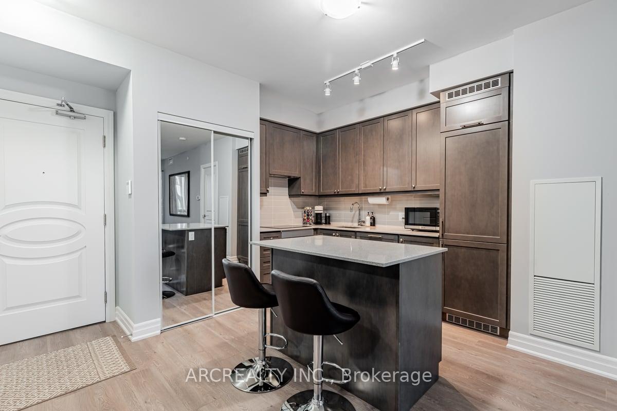 Photo 5 of Unit 322, 9085 Jane Street, Vaughan, Concord — HOMEH