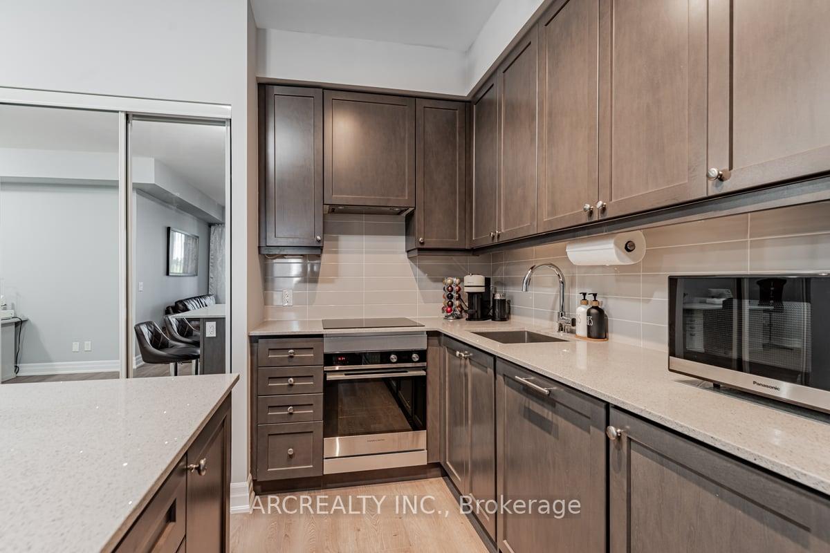 Photo 6 of Unit 322, 9085 Jane Street, Vaughan, Concord — HOMEH