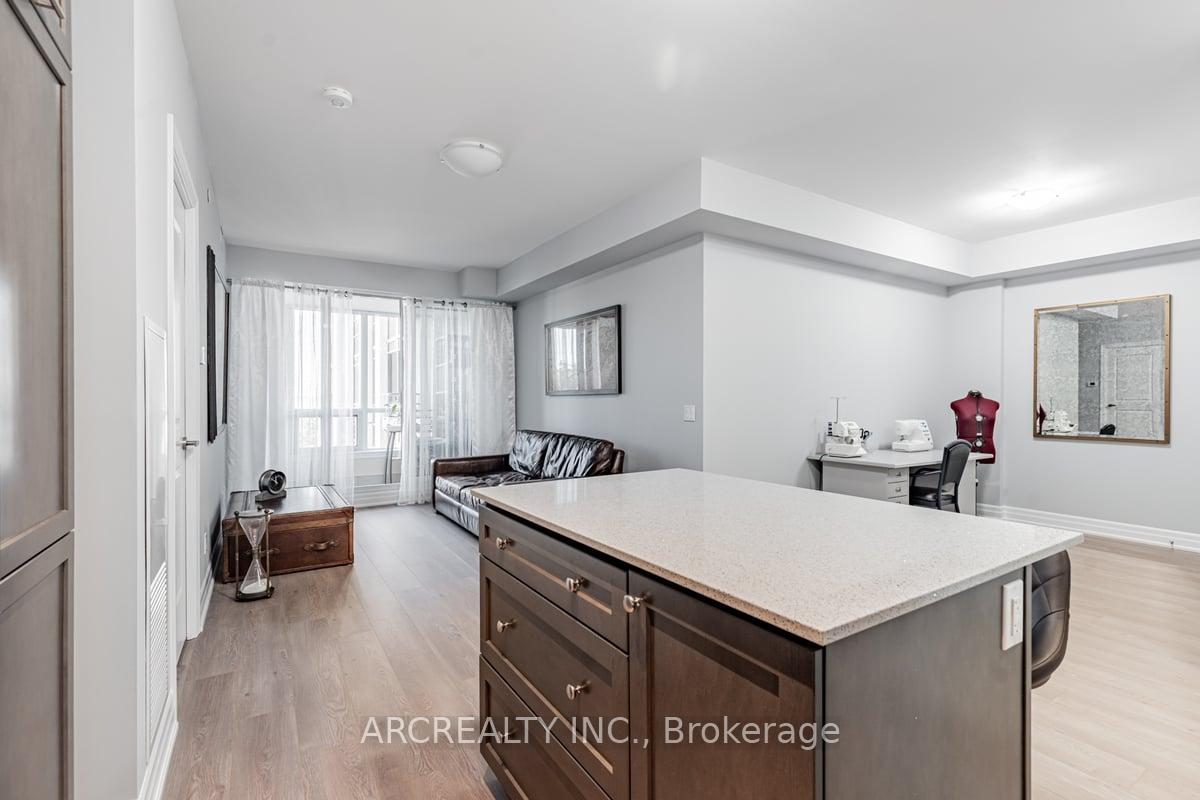Photo 7 of Unit 322, 9085 Jane Street, Vaughan, Concord — HOMEH