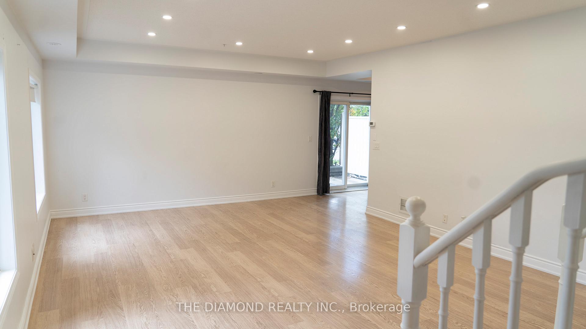 Photo 3 of Unit 102, 35 Richgrove Drive, Etobicoke, Willowridge-Martingrove-Richview — HOMEH