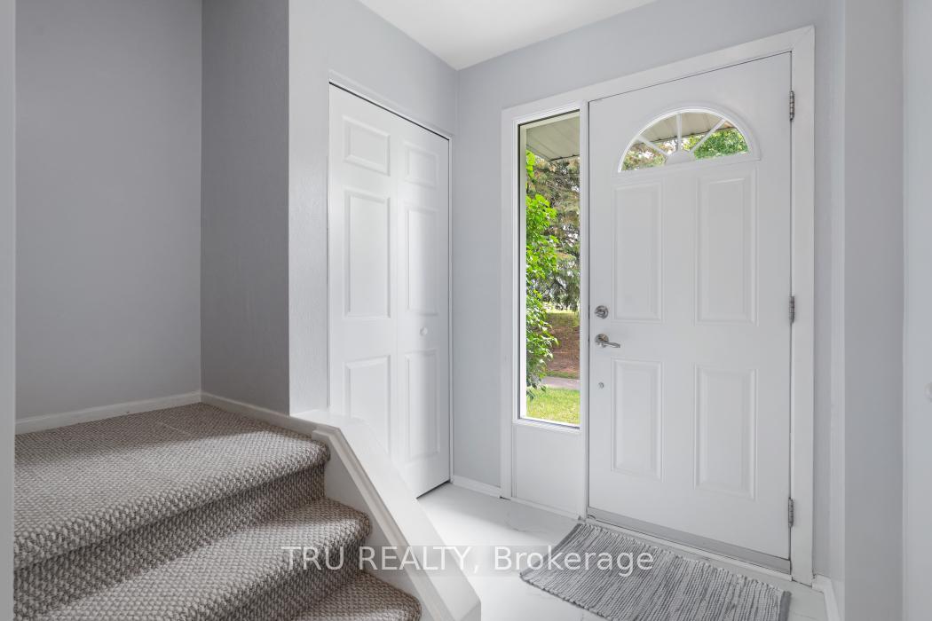 Photo 5 of 227 Pickford Drive, Ottawa, Kanata - Katimavik — HOMEH