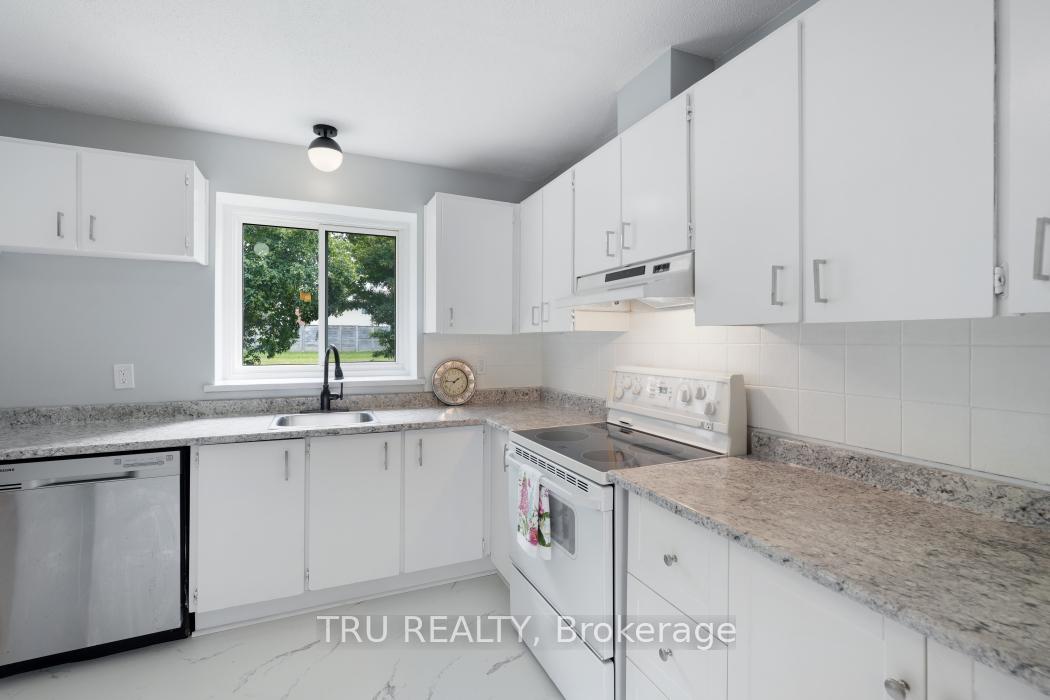 Photo 8 of 227 Pickford Drive, Ottawa, Kanata - Katimavik — HOMEH