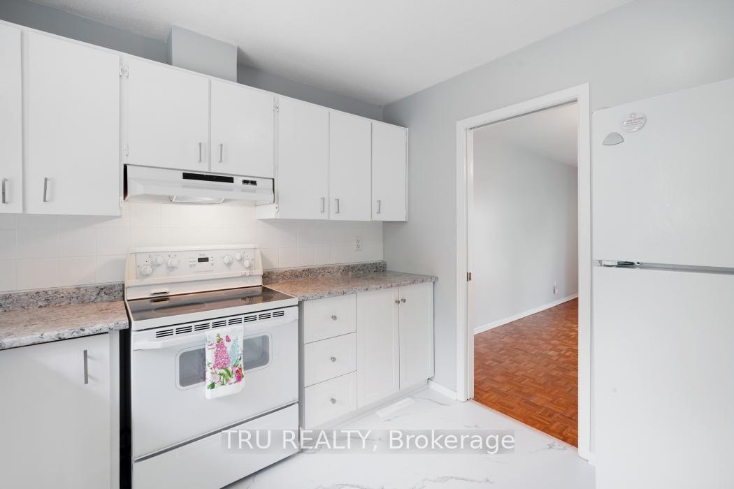 Photo 10 of 227 Pickford Drive, Ottawa, Kanata - Katimavik — HOMEH