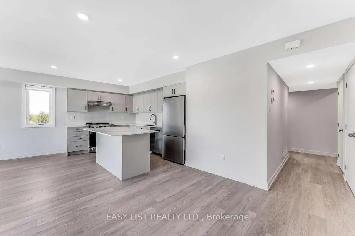Photo 12 of Unit 3, 152 Springhurst Avenue, Ottawa, Ottawa East — HOMEH